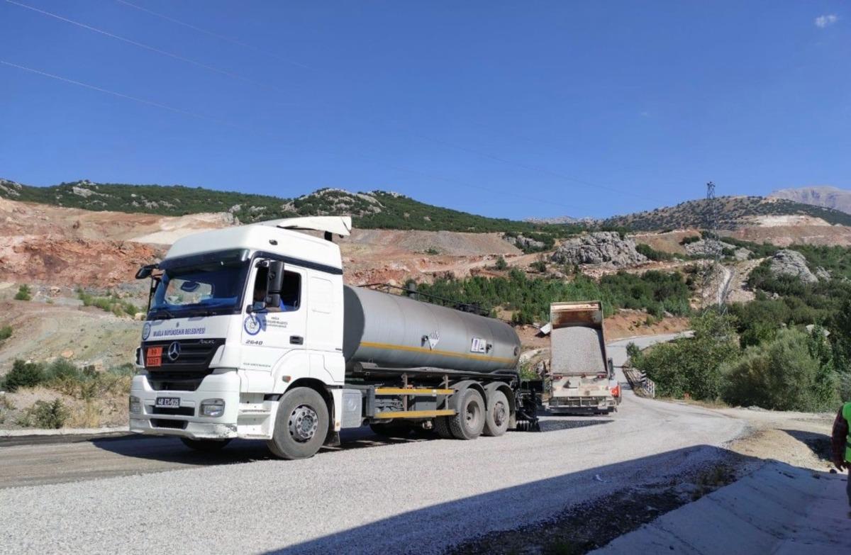 Karaağa&ccedil;&rsquo;ta yol &ccedil;alışması başladı