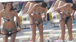 Selin Şekerci bikinisini böyle değiştirdi