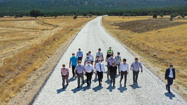 Başkan Zolan Çardak’ta asfalt çalışmalarını inceledi