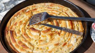 Geleneksel ve &Ccedil;ıtır &Ccedil;ıtır Bir Lezzet: Boşnak B&ouml;reği Tarifi