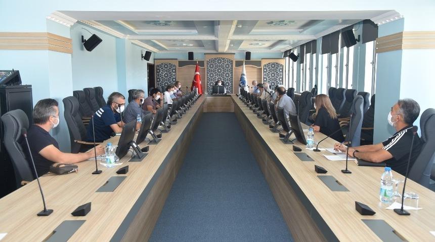 KM&Uuml;&rsquo;den uzaktan eğitim kararı