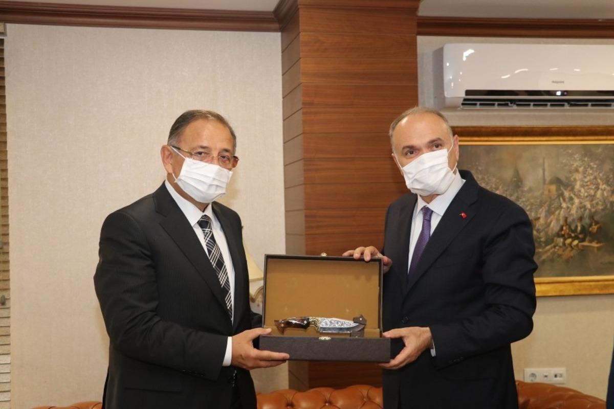 AK Parti Genel Başkan Yardımcısı &Ouml;zhaseki D&uuml;zce&rsquo;de