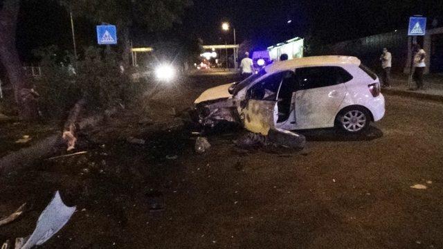 Pert olan araçtan burnu bile kanamadan çıktı