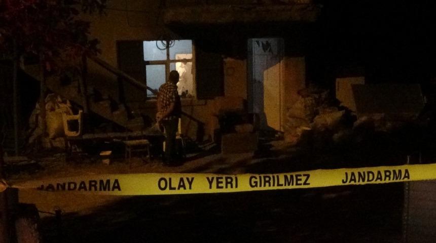 Tek yaşayan yaşlı adam evinde bı&ccedil;aklamış halde &ouml;l&uuml; bulundu