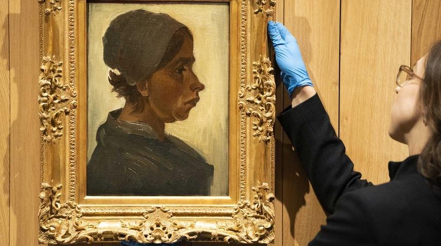 Van Gogh'un 'Kadın Başı' adlı tablosu 1,6 milyon euroya doğduğu topraklara geri d&ouml;nd&uuml;