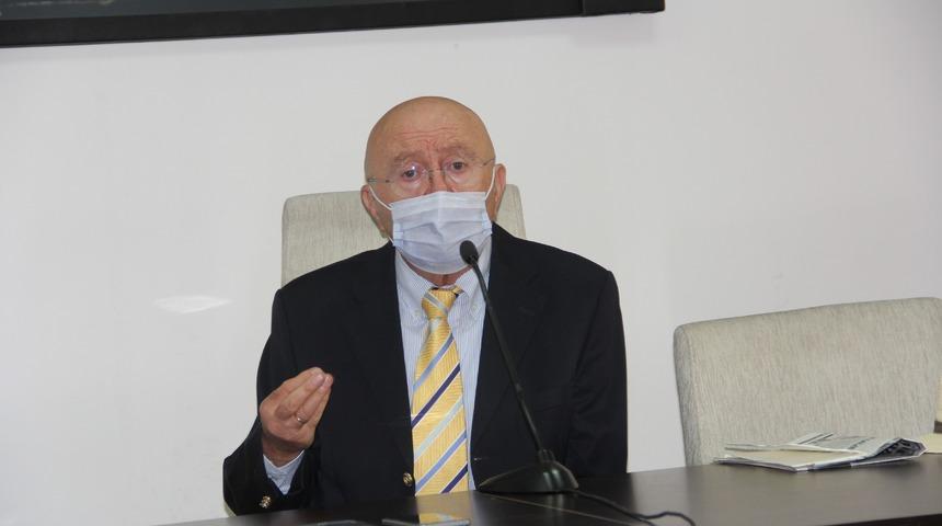 Kent Konsayı Başkanı 'maskenizi takın' diye yalvardı 