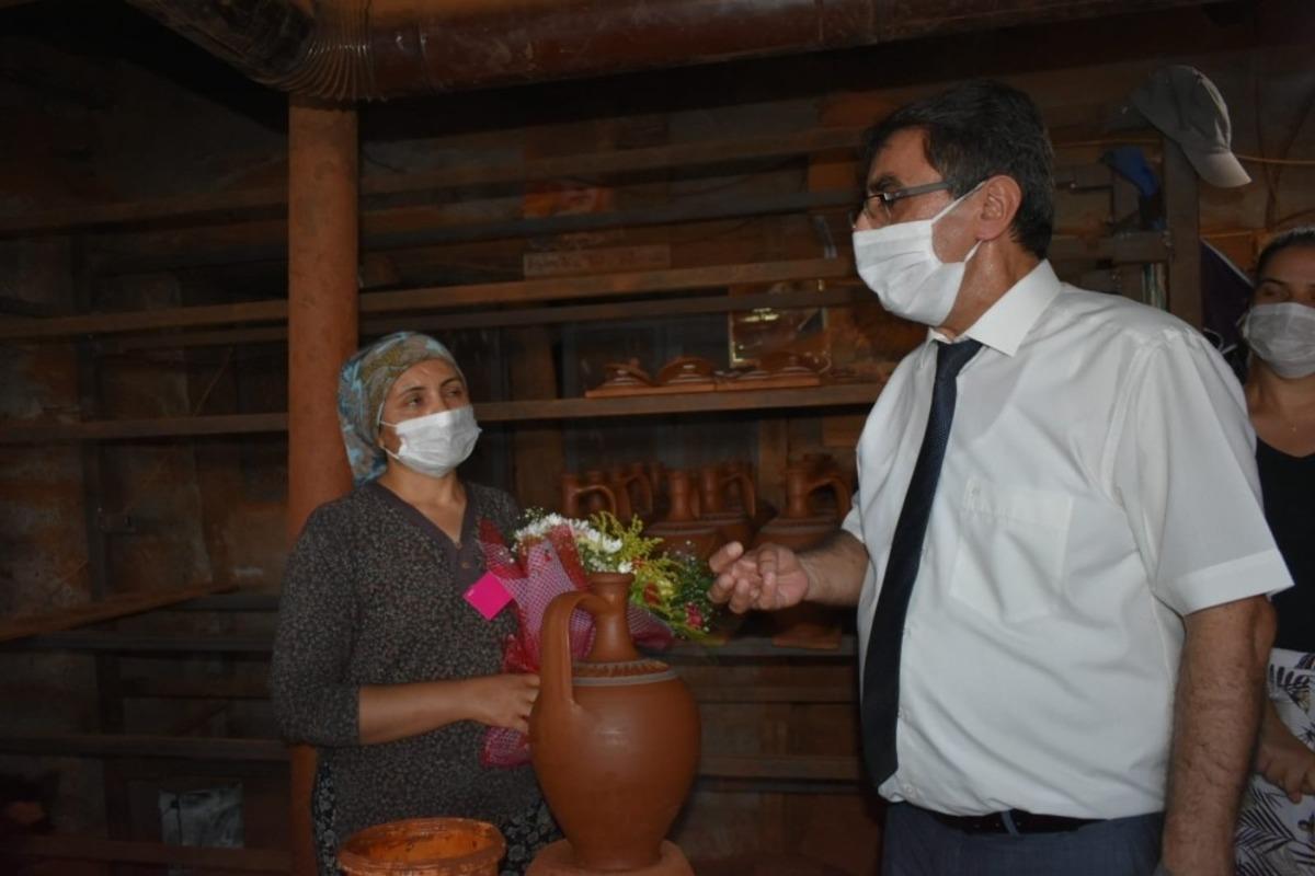 Seramik at&ouml;lyesinden &uuml;niversiteye