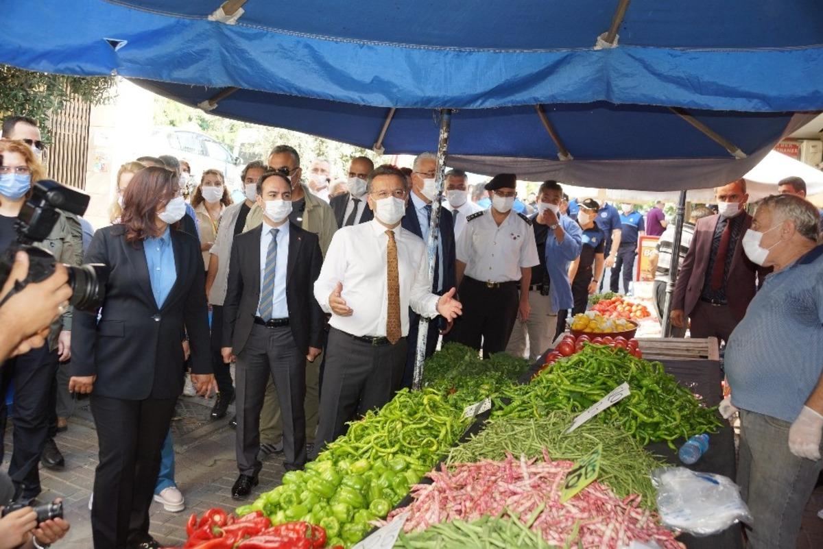 Aydın&rsquo;da 13 bin kişiye maske ve sosyal mesafe uyarısı