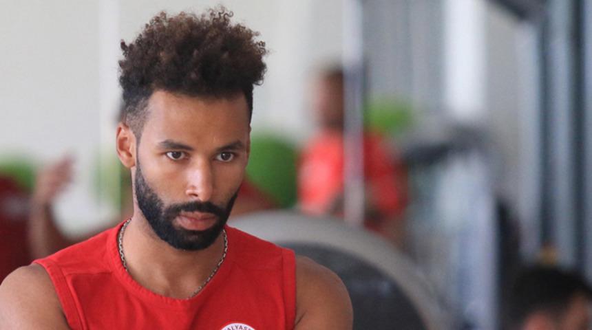 Nazım Sangare Beşiktaş'a yakın