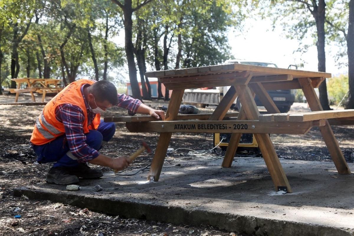 Atakum&rsquo;da piknik alanlarına kent mobilyası