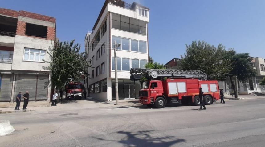 G&uuml;vercin kafeslerinde korkutan yangın