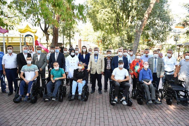 İvrindi’de kırsal yollara sıcak asfalt G1