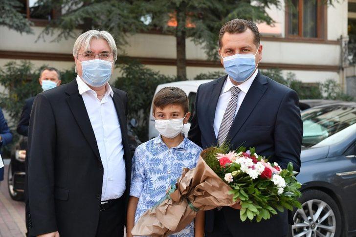 İvrindi’de kırsal yollara sıcak asfalt G2