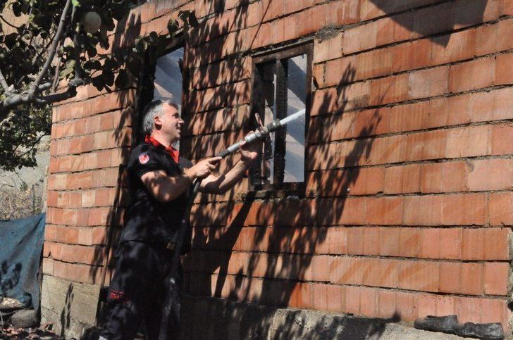 Sungurlu’da tandırlık yangını G4