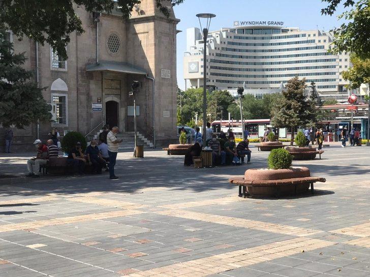 Termometreler 35 dereceyi gösterdi, vatandaşlar gölgelik alanlara sığındı G2