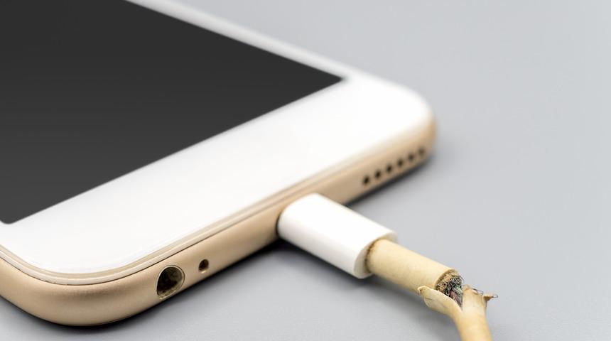 Yıpranmış şarj kablosu evde nasıl tamir edilir?