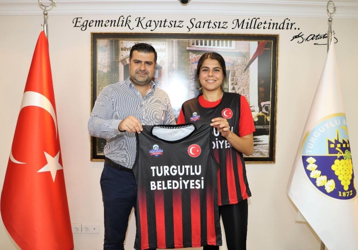 Turgutlu Belediyespor&rsquo;a Amerika&rsquo;dan transfer