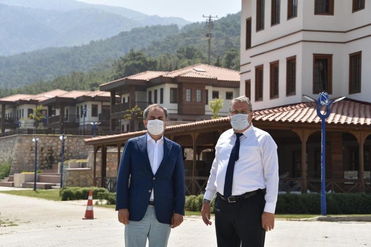 Bara&ccedil;lı&rsquo;dan Yunusemre Belediyesinin projelerine tam not