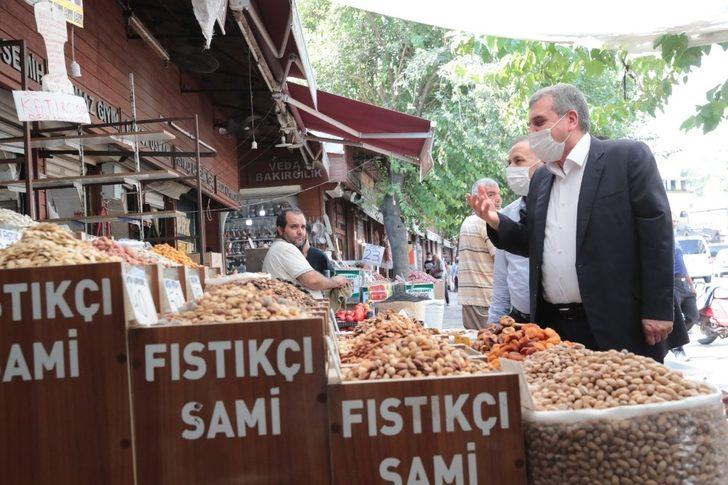 Bayazgül fırın patlamasında yaralanan vatandaşları ziyaret etti G3