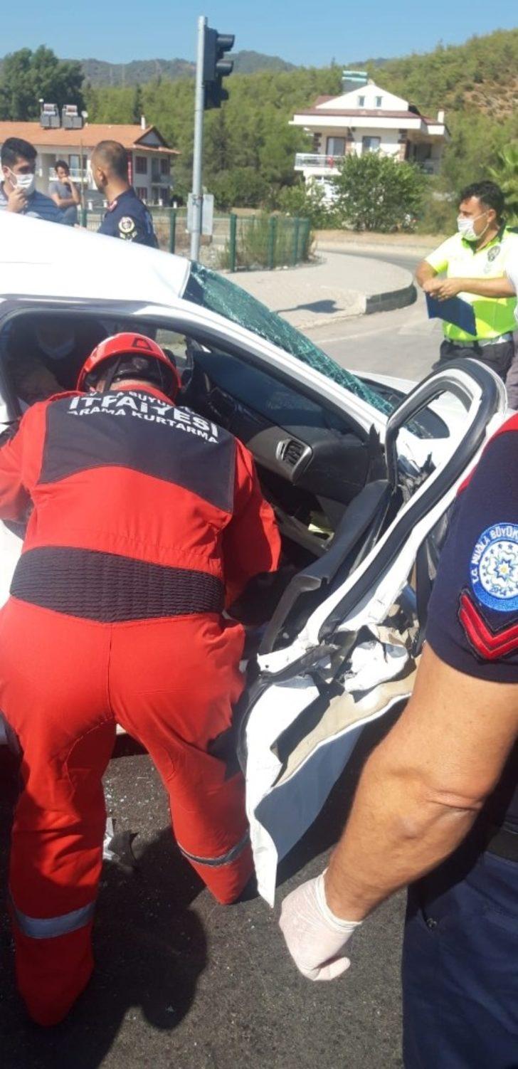 Fethiye’de trafik kazası: 2 yaralı G3