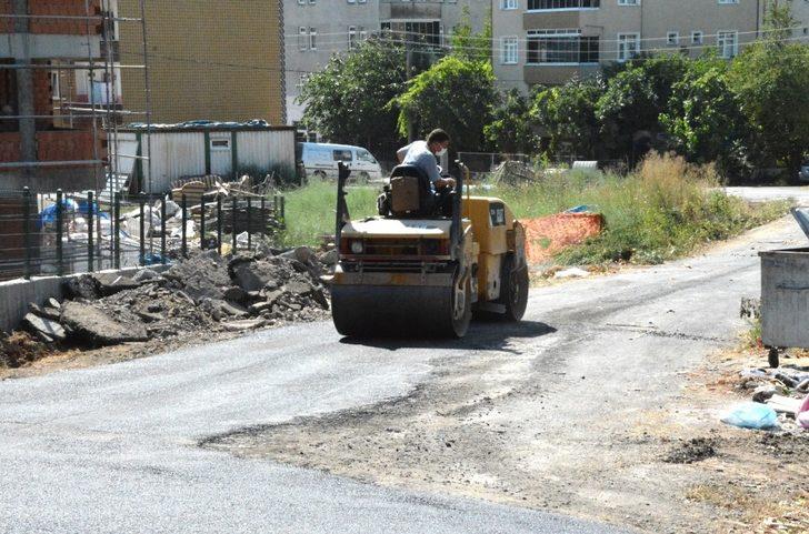 Posbıyık, asfalt çalışmalarını yerinde inceledi G5