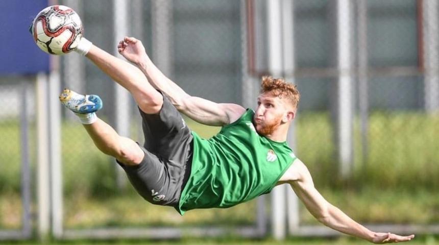 Fenerbah&ccedil;e, Burak Kapacak transferini bitirdi!