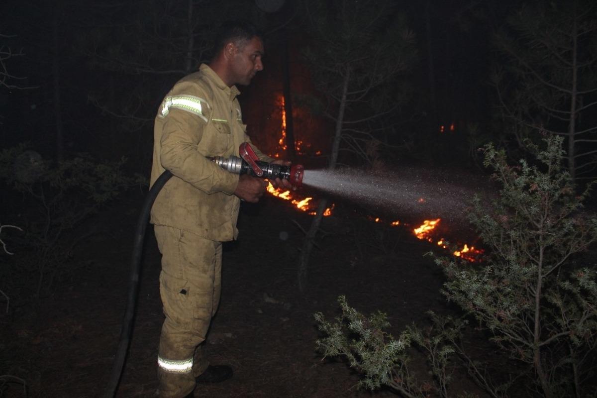 Denizli&rsquo;deki yangında 10 hane boşaltıldı