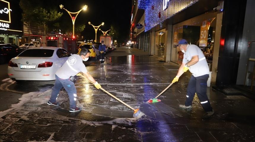 Erzincan&rsquo;da korona vir&uuml;s tedbirleri kapsamında dezenfeksiyon &ccedil;alışmaları devam ediyor