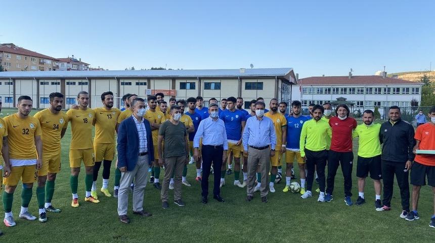 Milletvekilleri sporcular ile Kızılcahamam&rsquo;da buluştu
