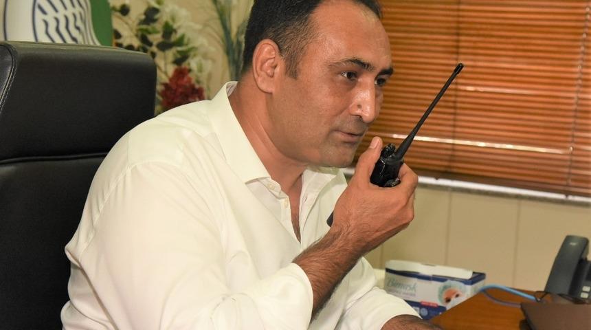 Başkan Yılmaz, zabıta personelini telsiz anonsuyla kutladı