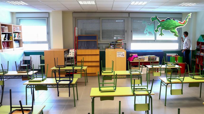 İspanya’da çocuklarını okula göndermeyen velilere dava açılacak