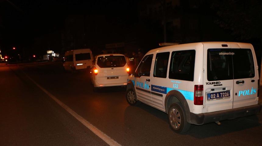 &Ccedil;aldığı ara&ccedil;la polis evi &ouml;n&uuml;nden ge&ccedil;ince yakalandı