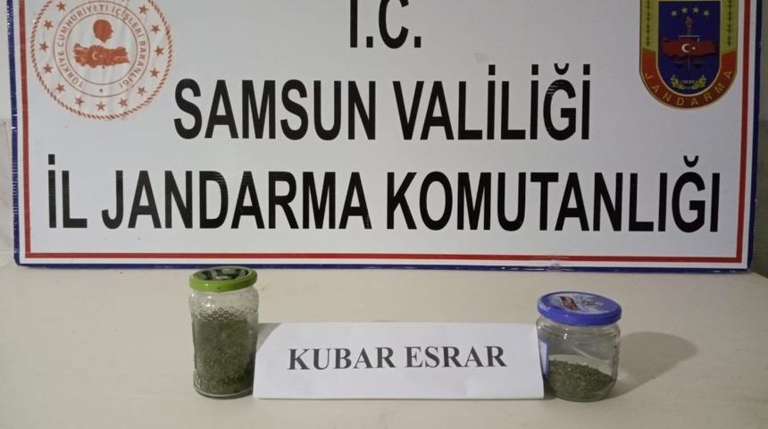 20 gram toz esrar maddesi ele geçirildi
