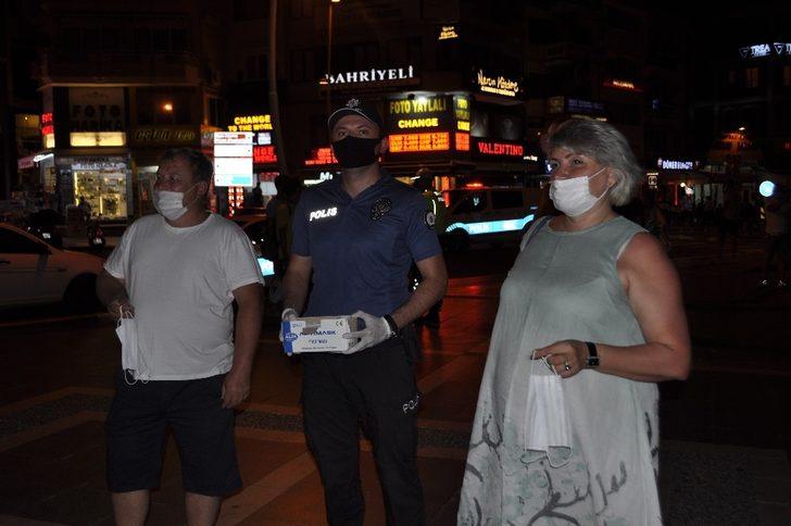 Marmaris’te pandemi seferberliğine yabancı turistler de katıldı G1