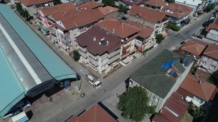 Adapzarı’nda sokak ve parklar dezenfekte ediliyor G3