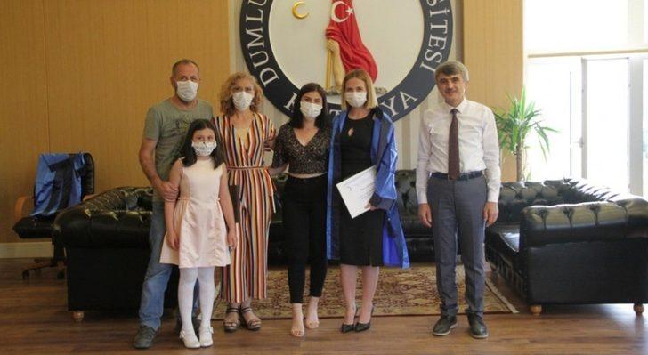 Rektör Uysal: ”Azim ve irade sıkıntıları yenerek mutlu sona ulaştırır” G3