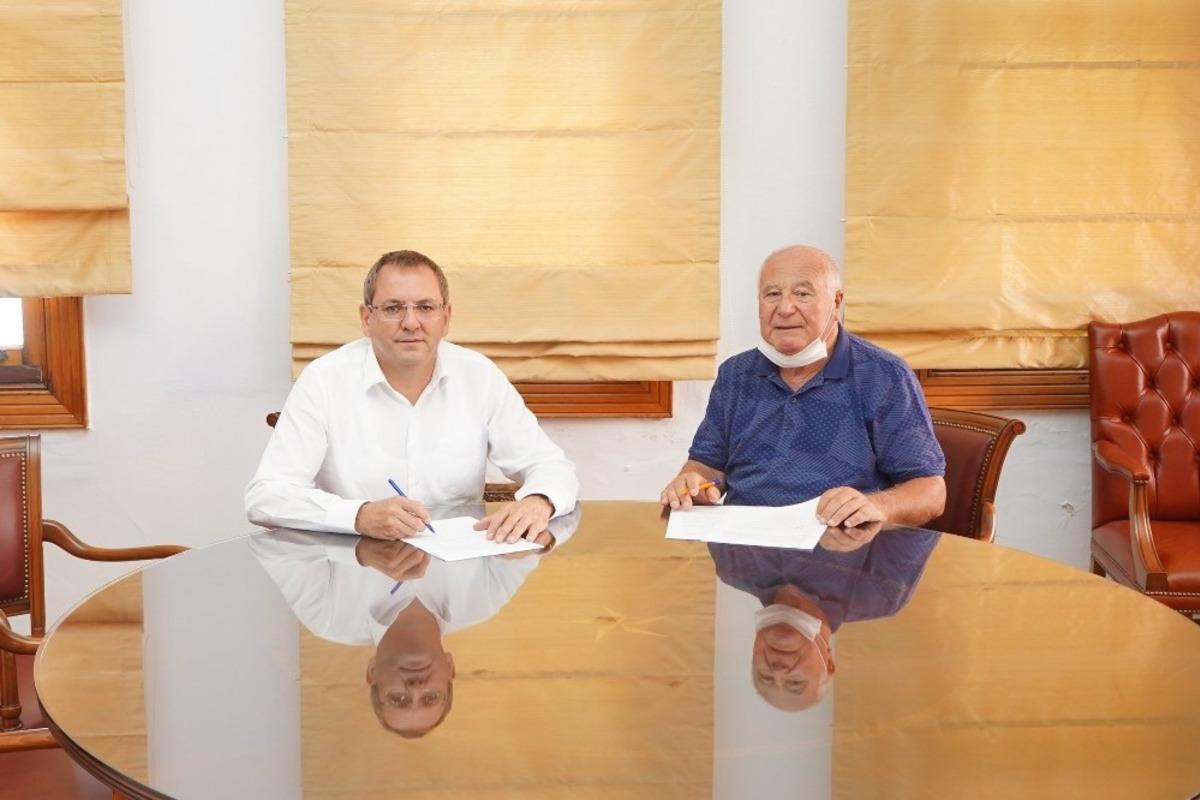 Ayvalık&rsquo;a tam donanımlı ilk yaşlı bakımevini kazandırılıyor