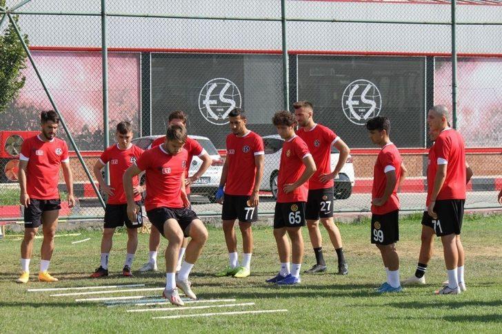 EsEs kuvvet, çabukluk ve pas çalıştı G1