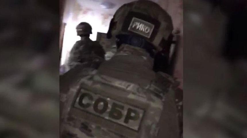 Rus istihbaratı, okul ve eğlence merkezlerine saldırı hazırlığında olan 13 kişiyi yakaladı