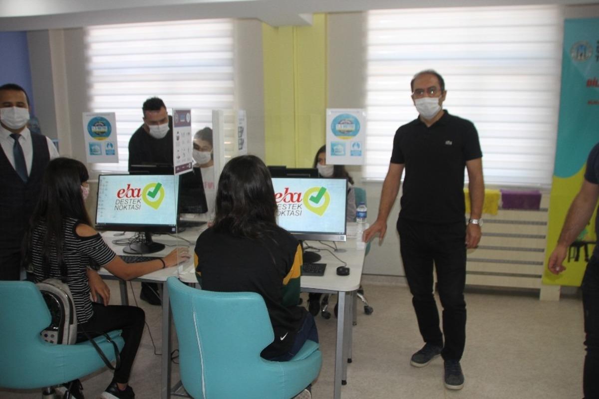 Malazgirt&rsquo;te EBA destek noktaları a&ccedil;ıldı