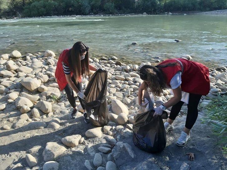 Zap Nehri kenarında çevre temizliği G2