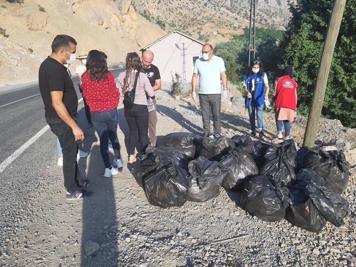 Zap Nehri kenarında çevre temizliği G4