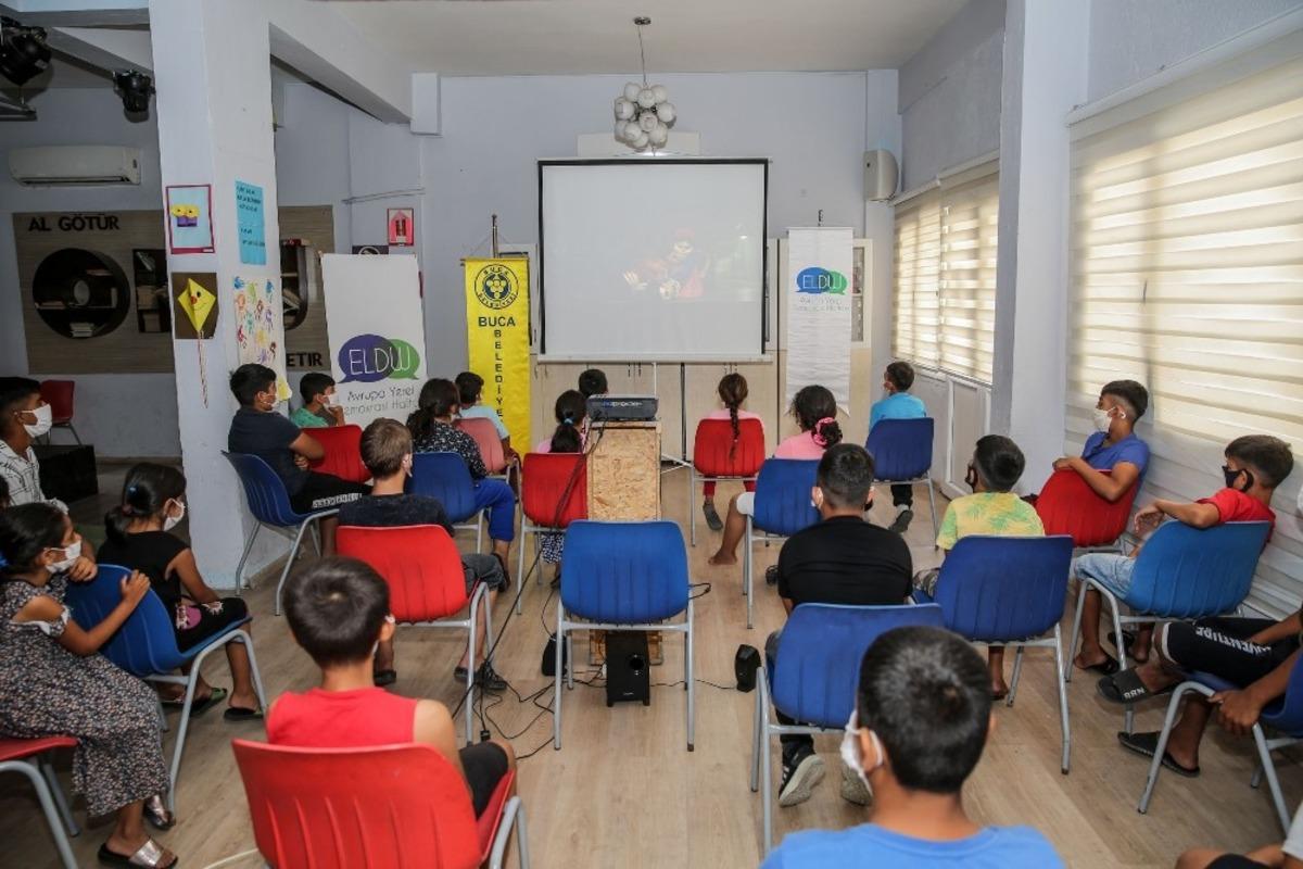 Roman &ccedil;ocuklara unutulmaz sinema deneyimi