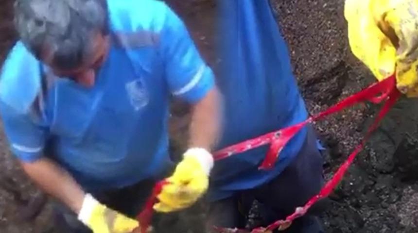 Yer: Bursa! &Ccedil;eyrek altınlar i&ccedil;in yolu kazdılar