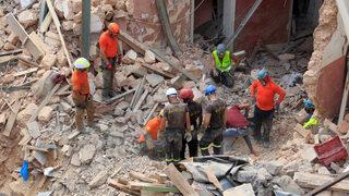 Patlamadan 1 ay sonra Beyrut enkazından nabız sinyalleri!