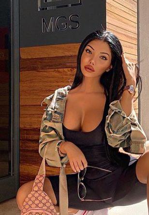 Beren G&uuml;ney: &lsquo;V&uuml;cuduma 500 bin TL para gitti&rsquo;