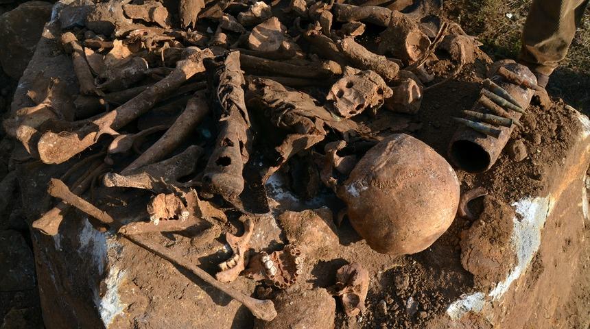 Yer: Kars! Atık su kanalı kazısında insan kemikleri ve mühimmat çıktı