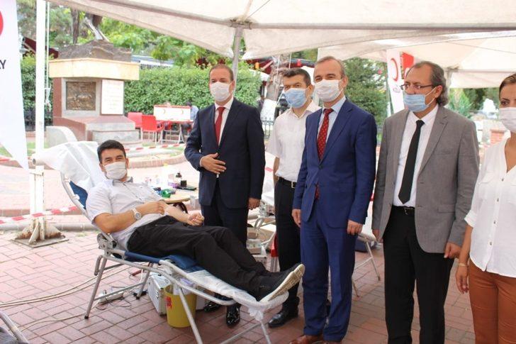 Kızılay ile Milli Eğitim Müdürlüğü koordinesinde "İyilik kanımızda var" G2