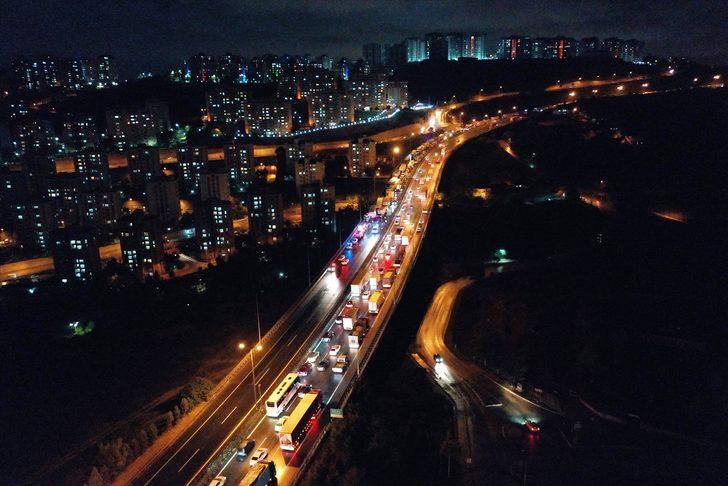 GÜNCELLEME 2 - Anadolu Otoyolu'nda zincirleme trafik kazası G2