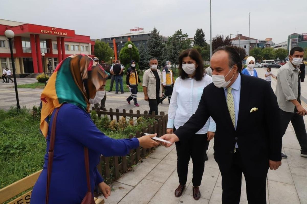 D&uuml;zce&rsquo;de maske mesafe denetimi yapıldı